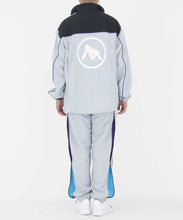 Load image into Gallery viewer, HALF ZIP NYLON PULLOVER JACKET