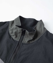 Load image into Gallery viewer, SLASH PANELED NYLON JACKET

