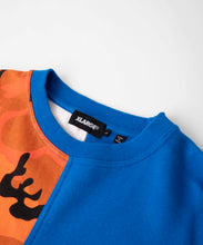 Load image into Gallery viewer, CAMO CREWNECK SWEAT
