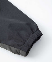 Load image into Gallery viewer, SLASH PANELED NYLON JACKET
