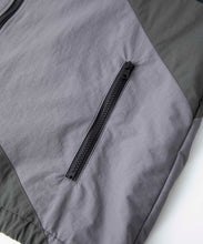 Load image into Gallery viewer, SLASH PANELED NYLON JACKET
