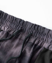 Load image into Gallery viewer, HOMBRE PLAID EASY TYPE PANTS
