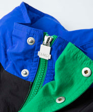 Load image into Gallery viewer, MULTI PANELED NYLON JACKET
