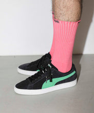 Load image into Gallery viewer, STANDARD LOGO MIDDLE SOCKS

