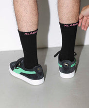 Load image into Gallery viewer, STANDARD LOGO MIDDLE SOCKS
