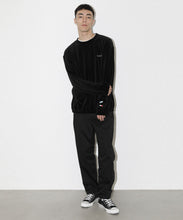 Load image into Gallery viewer, ADDICT LOGO EMBROIDERY VELOUR CREWNECK
