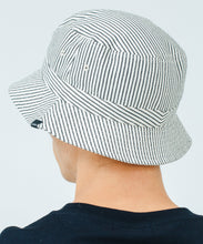 Load image into Gallery viewer, DENIM BUCKET HAT
