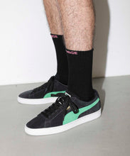 Load image into Gallery viewer, STANDARD LOGO MIDDLE SOCKS
