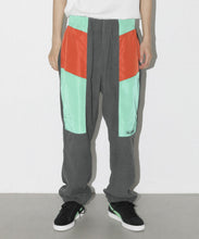 Load image into Gallery viewer, MULTI PANELED EASY PANTS

