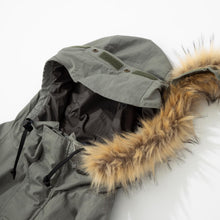 Load image into Gallery viewer, MILITARY HOODED JACKET
