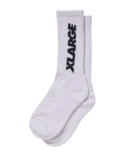 Load image into Gallery viewer, STANDARD LOGO MIDDLE SOCKS
